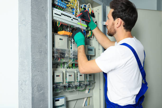 Best Circuit Breaker Repair  in Bellport, NY